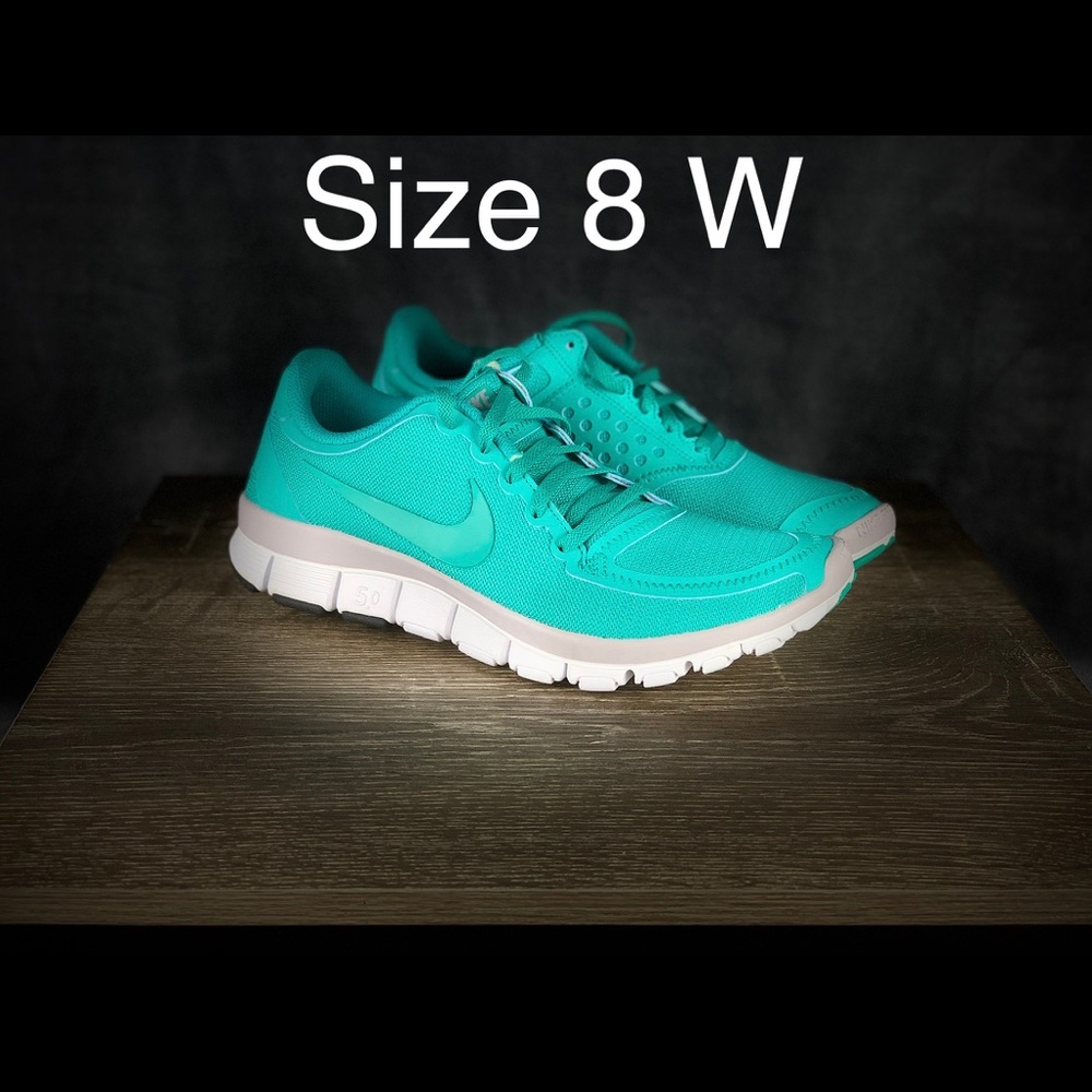 NEW NIKE FREE 5.0 V4